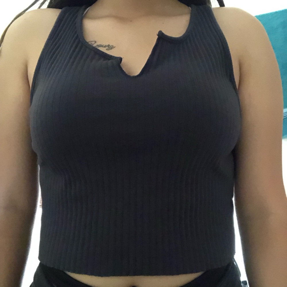 Black crop top